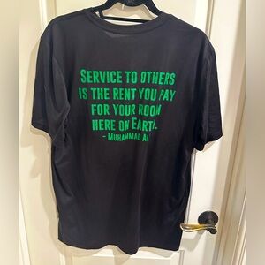 Black Nike O Heroes Dry-fit T-shirt with Muhammad Ali quote. Size XL
